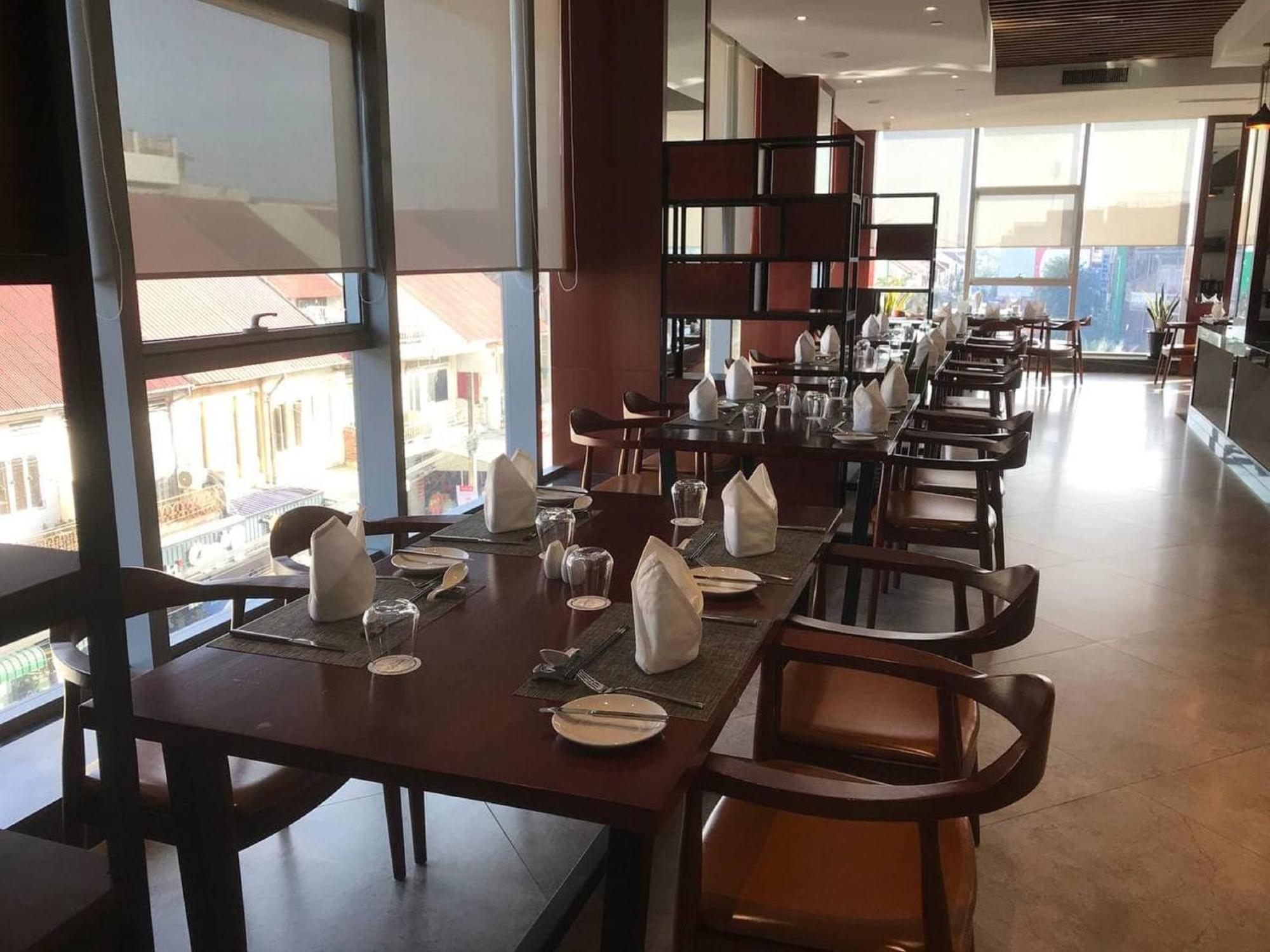 V V Hotel 马德望 外观 照片